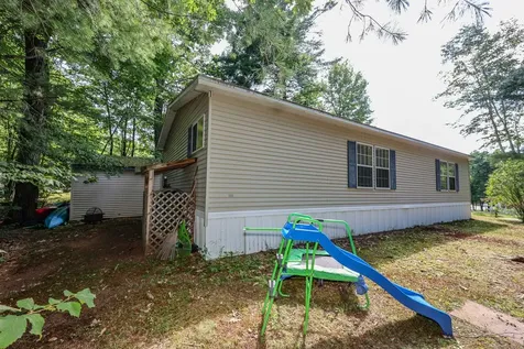 2 Elm Place Loudon NH 03307