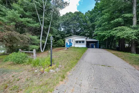 2 Elm Place Loudon NH 03307
