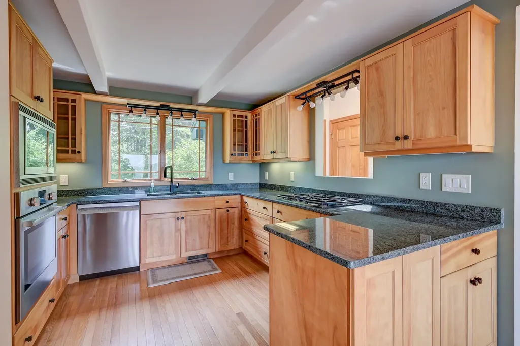 36 Oak Ridge Road Madison NH 03849