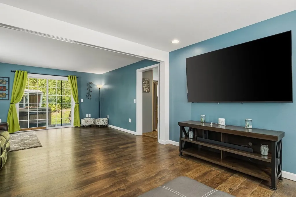 8 Lancelot Road Farmington NH 03835