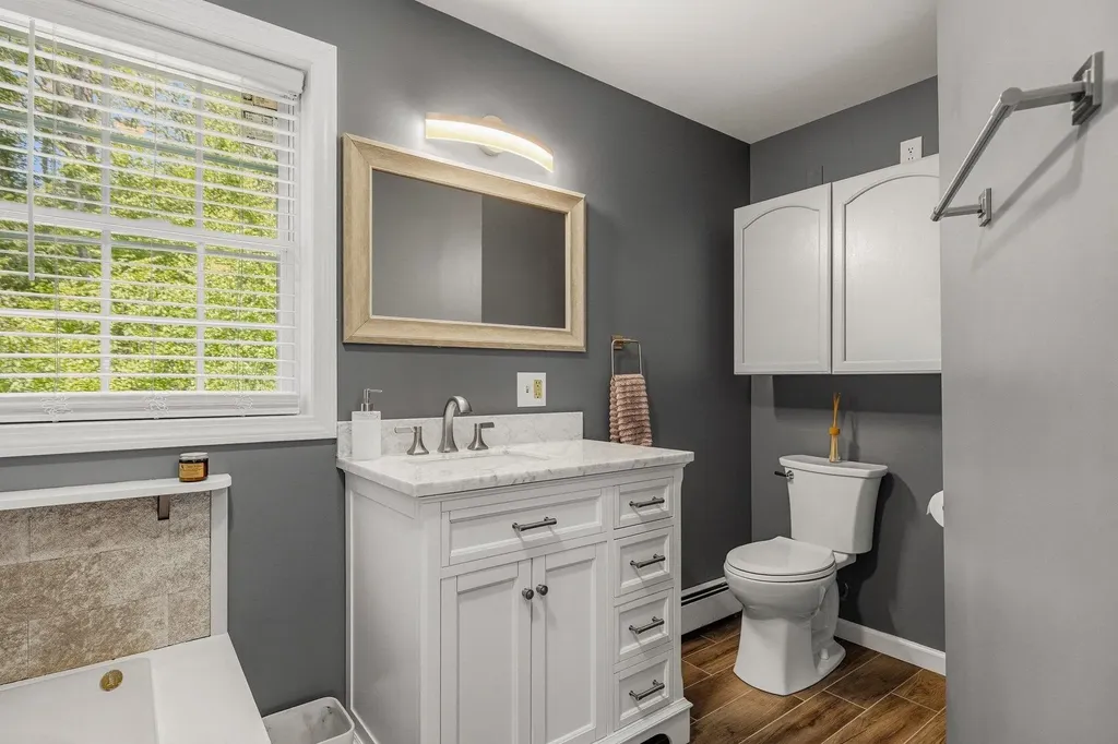 8 Lancelot Road Farmington NH 03835