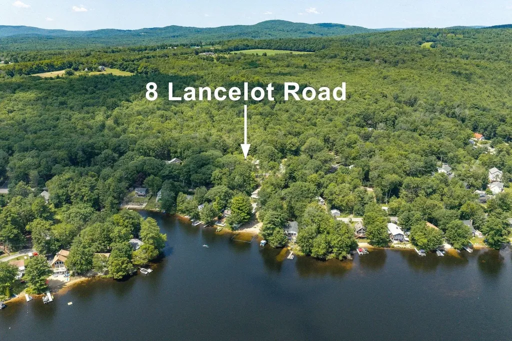 8 Lancelot Road Farmington NH 03835
