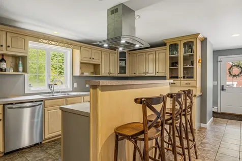 8 Lancelot Road Farmington NH 03835