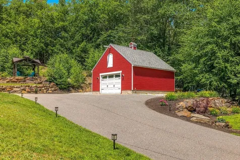 8 Lancelot Road Farmington NH 03835