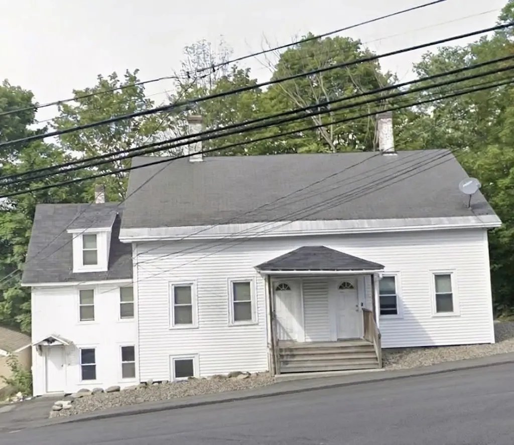 44 Bridge Street Hillsborough NH 03244