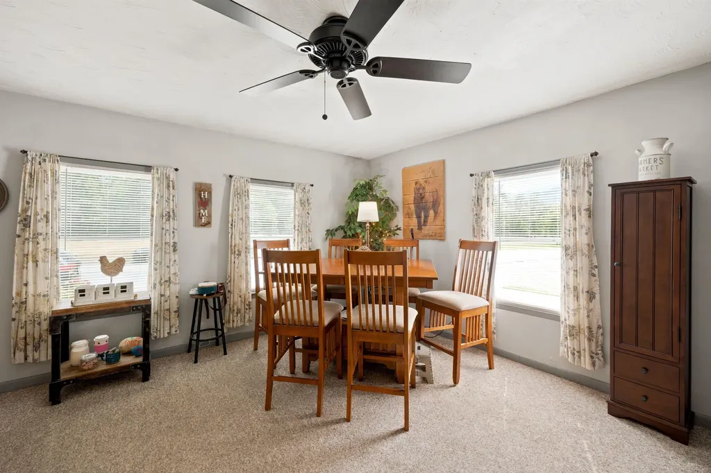 23 Lake Tarleton Road Warren NH 03279