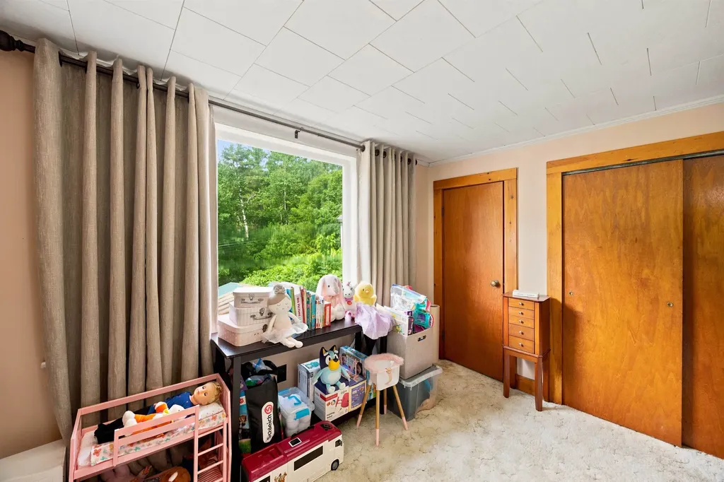 23 Lake Tarleton Road Warren NH 03279