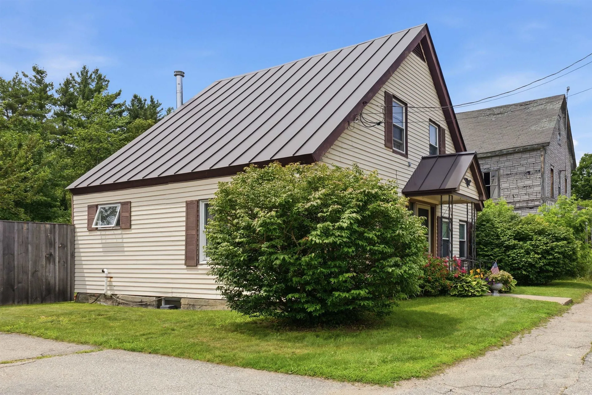 23 Lake Tarleton Road Warren NH 03279