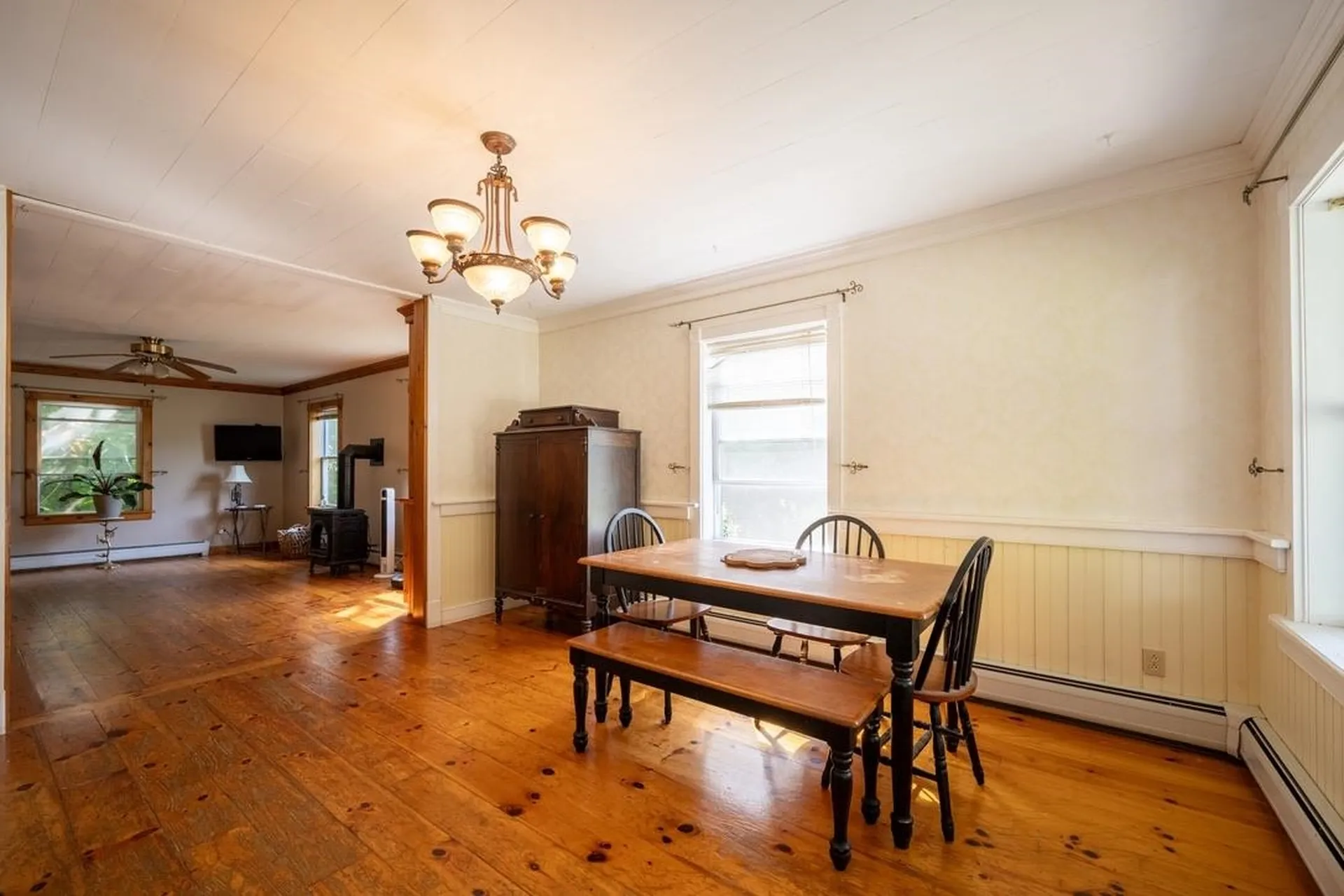 17 Bunny Lane Weybridge VT 05753