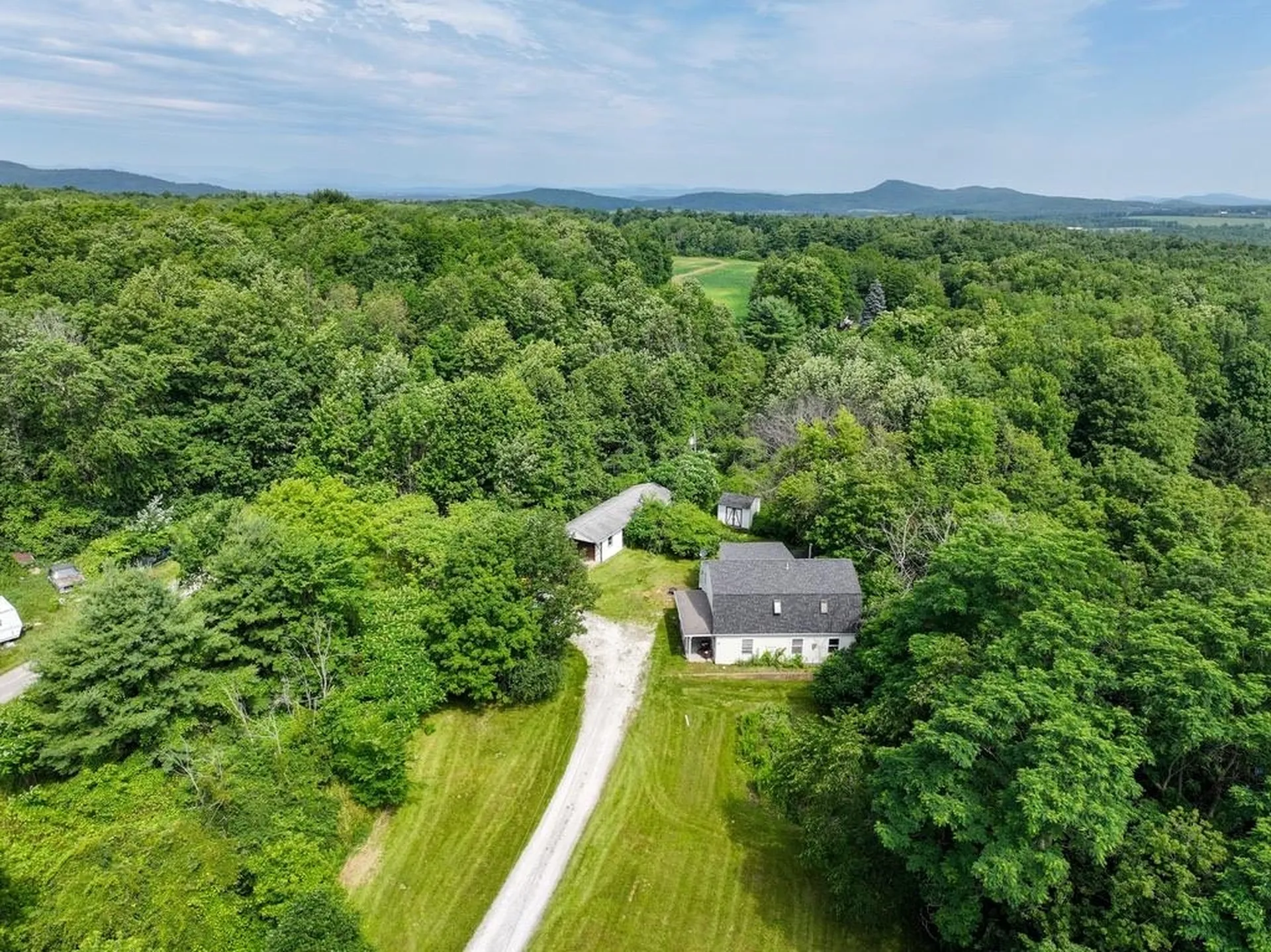 17 Bunny Lane Weybridge VT 05753