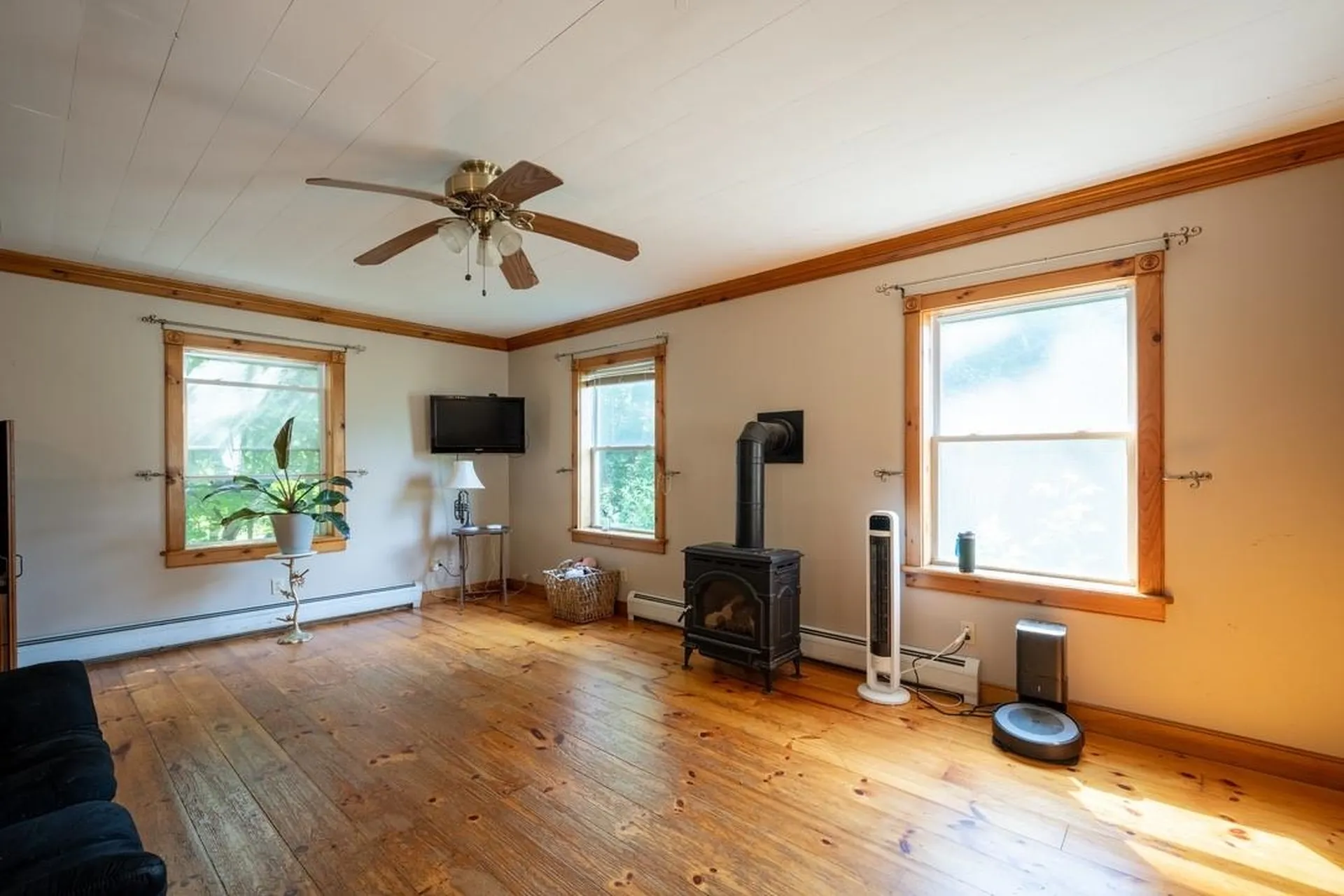 17 Bunny Lane Weybridge VT 05753