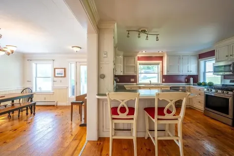 17 Bunny Lane Weybridge VT 05753