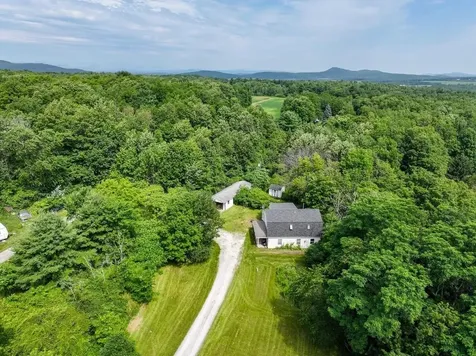 17 Bunny Lane Weybridge VT 05753