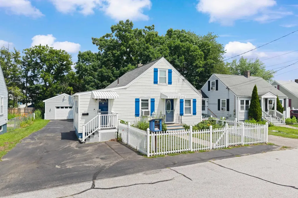196 Dewey Street Manchester NH 03103