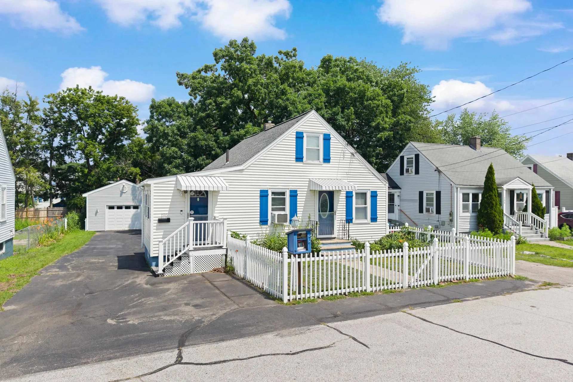 196 Dewey Street Manchester NH 03103
