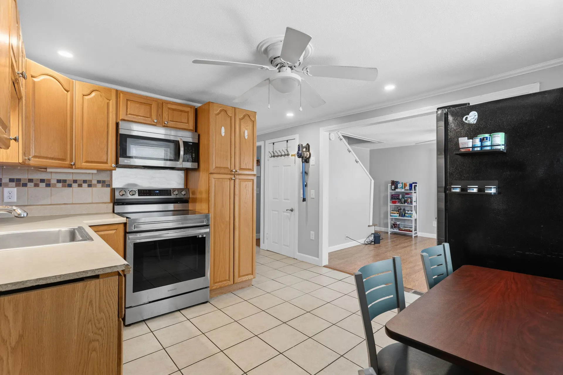 196 Dewey Street Manchester NH 03103