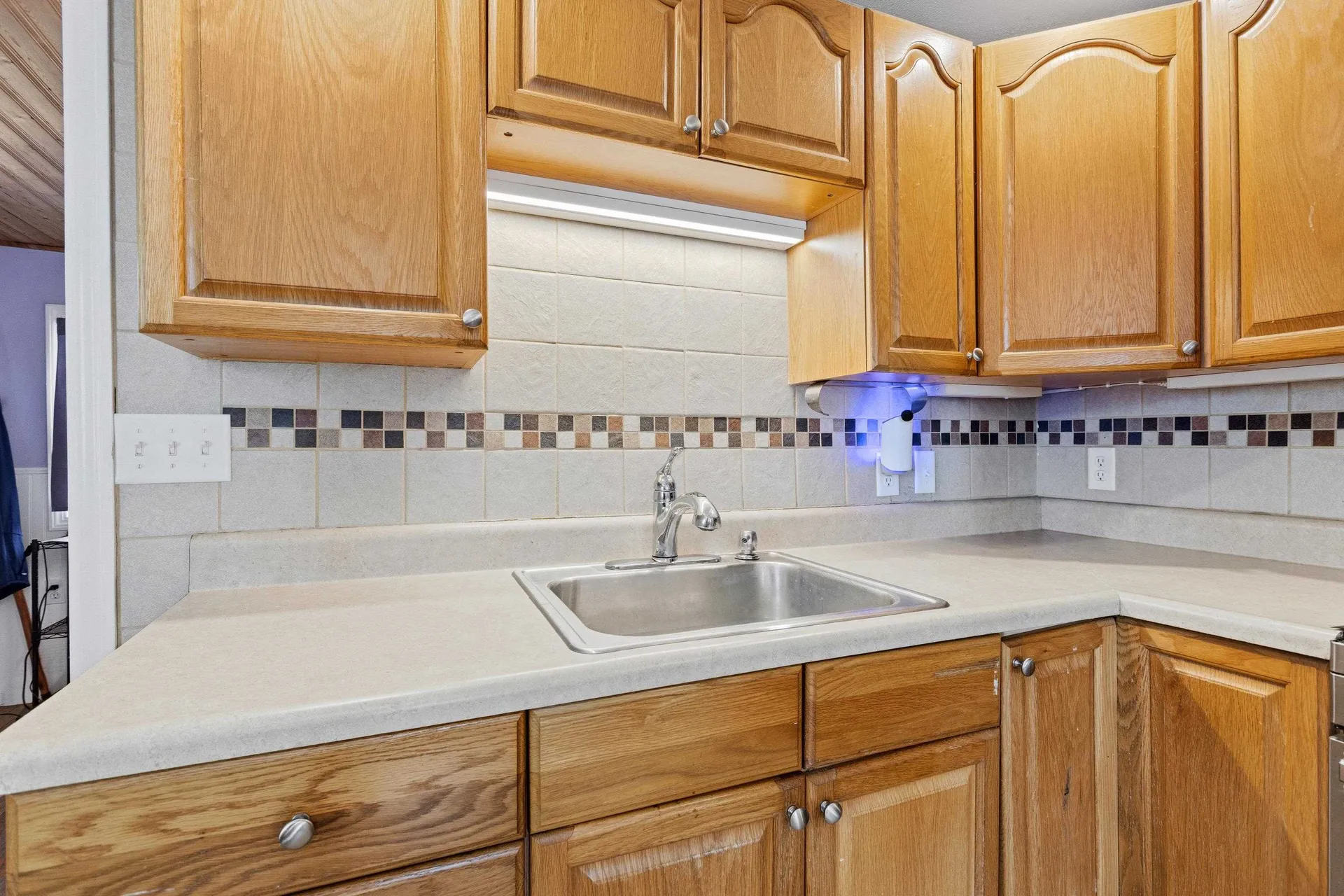 196 Dewey Street Manchester NH 03103