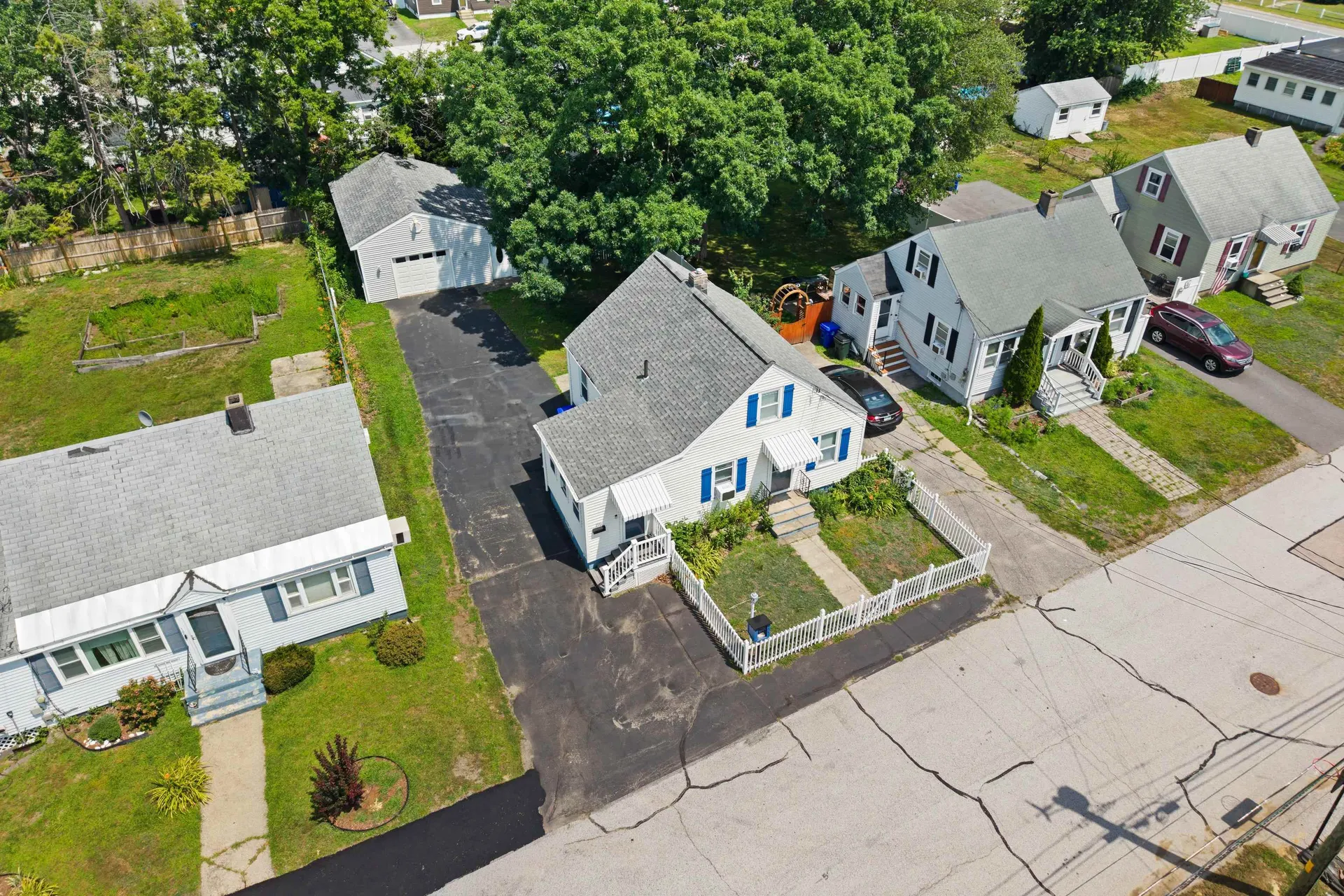 196 Dewey Street Manchester NH 03103