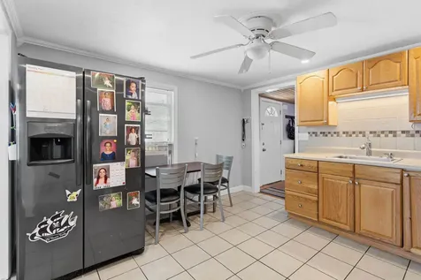196 Dewey Street Manchester NH 03103
