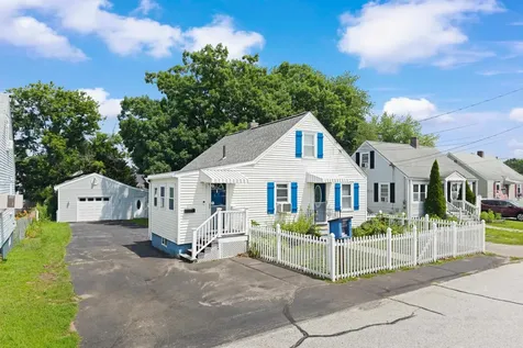 196 Dewey Street Manchester NH 03103