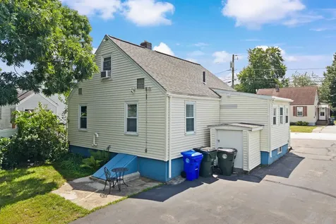 196 Dewey Street Manchester NH 03103