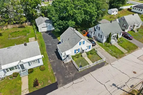 196 Dewey Street Manchester NH 03103