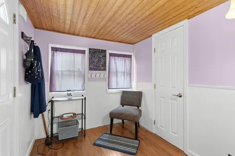 196 Dewey Street Manchester NH 03103