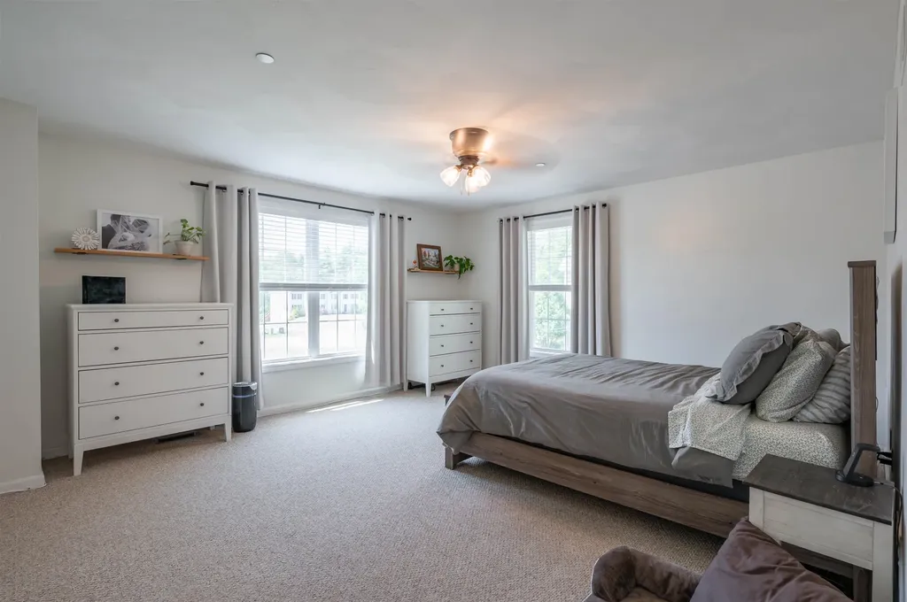 14 Kettle Lane New Boston NH 03070