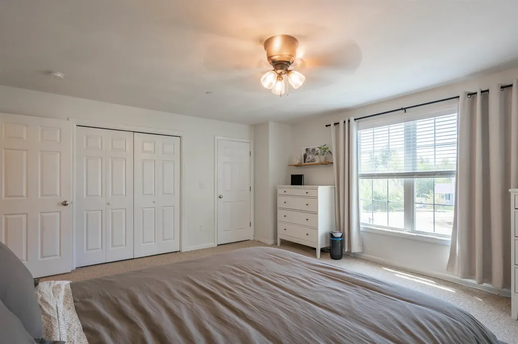 14 Kettle Lane New Boston NH 03070