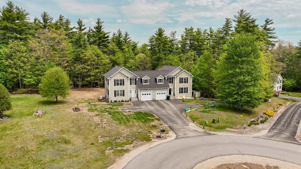 14 Kettle Lane New Boston NH 03070