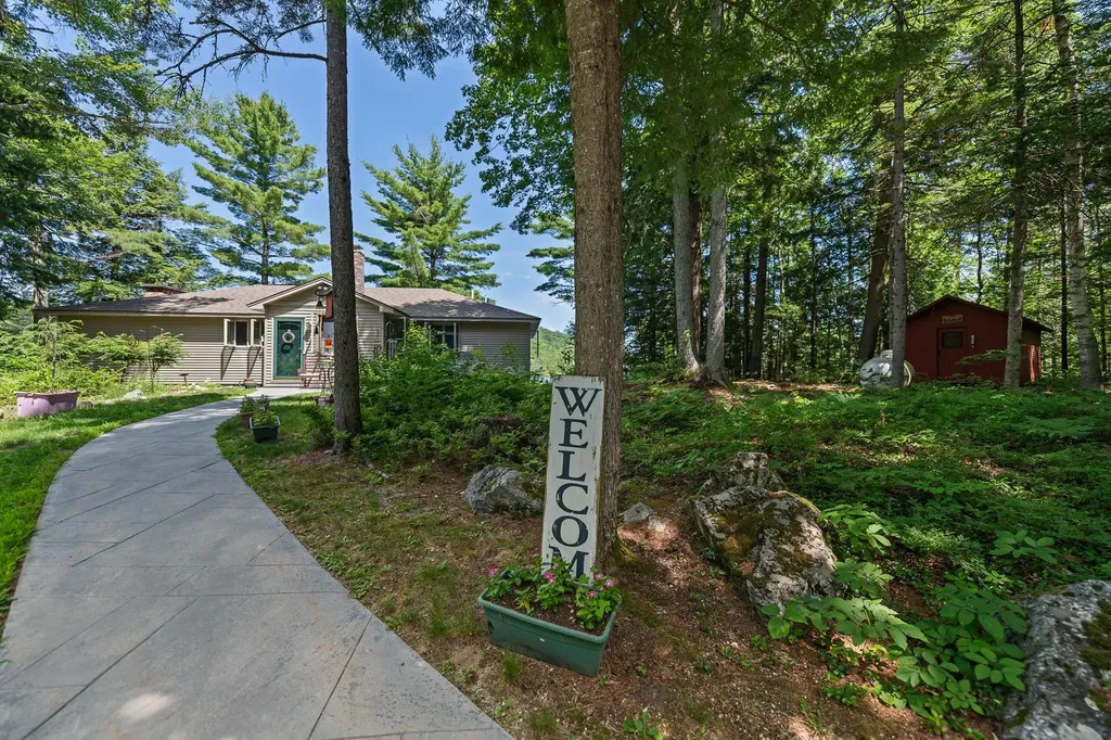 380 Waukeena Lake Road Danbury NH 03230