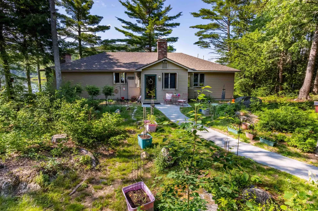 380 Waukeena Lake Road Danbury NH 03230