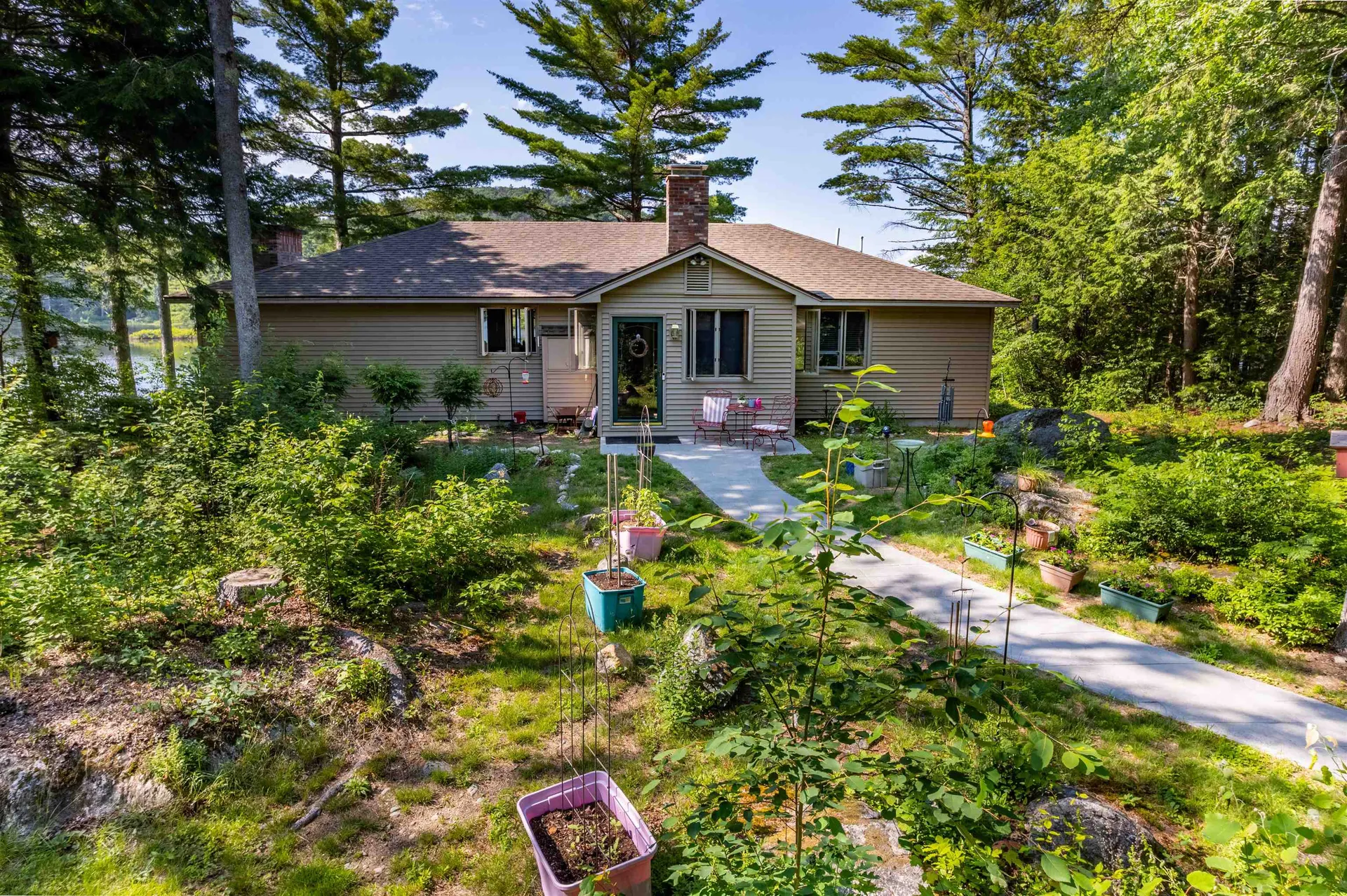380 Waukeena Lake Road Danbury NH 03230