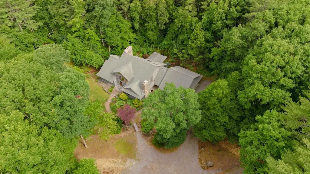 5 Farmington Road Amherst NH 03031