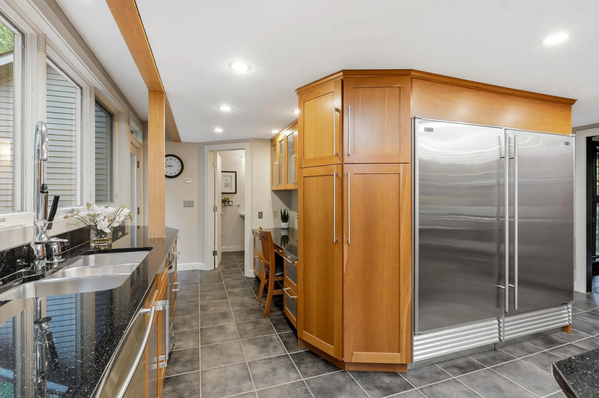 5 Farmington Road Amherst NH 03031