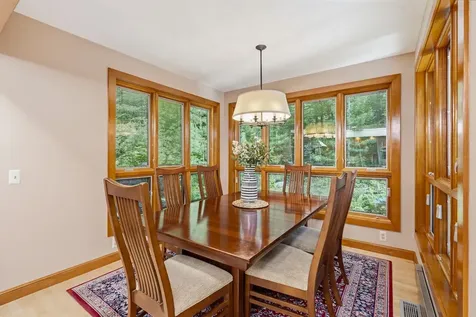 5 Farmington Road Amherst NH 03031