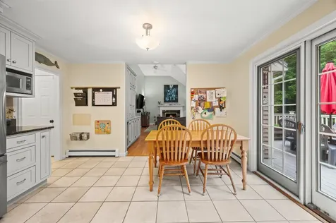 16 Lamington Hill Road Stratham NH 03885