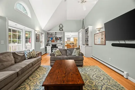 16 Lamington Hill Road Stratham NH 03885