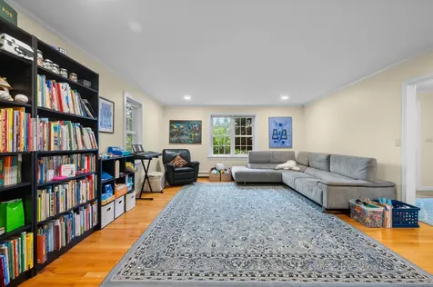 16 Lamington Hill Road Stratham NH 03885