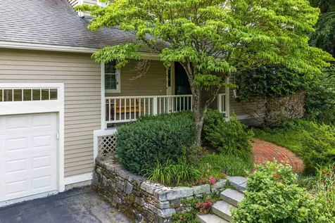 16 Lamington Hill Road Stratham NH 03885
