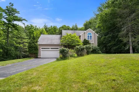 16 Lamington Hill Road Stratham NH 03885