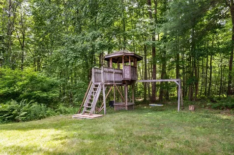 16 Lamington Hill Road Stratham NH 03885