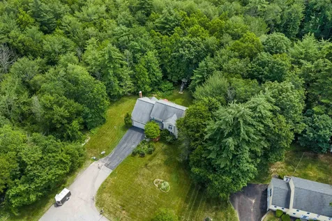 16 Lamington Hill Road Stratham NH 03885