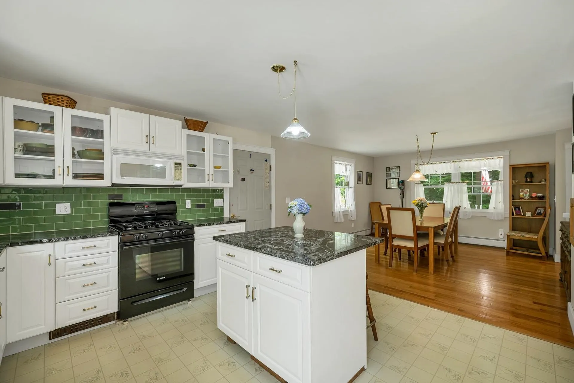 40 Friar Tuck Way Wolfeboro NH 03894