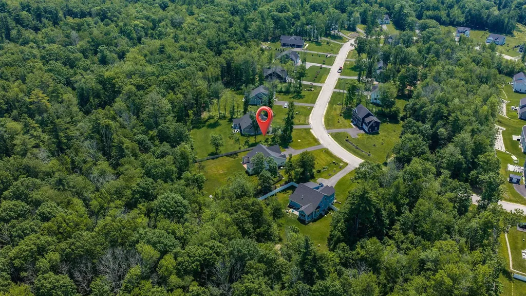 71 Signature Drive Barrington NH 03825