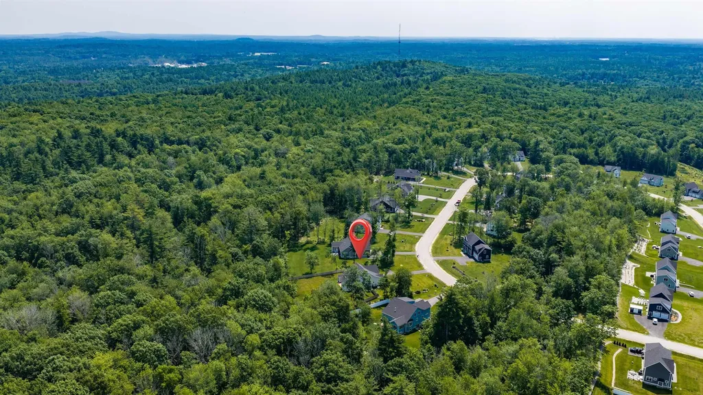 71 Signature Drive Barrington NH 03825