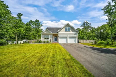 71 Signature Drive Barrington NH 03825