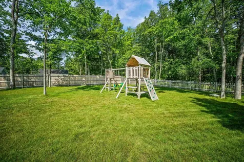 71 Signature Drive Barrington NH 03825