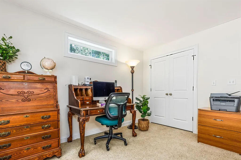 75 Olde Bridge Lane Epping NH 03042