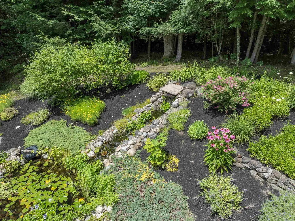 75 Olde Bridge Lane Epping NH 03042
